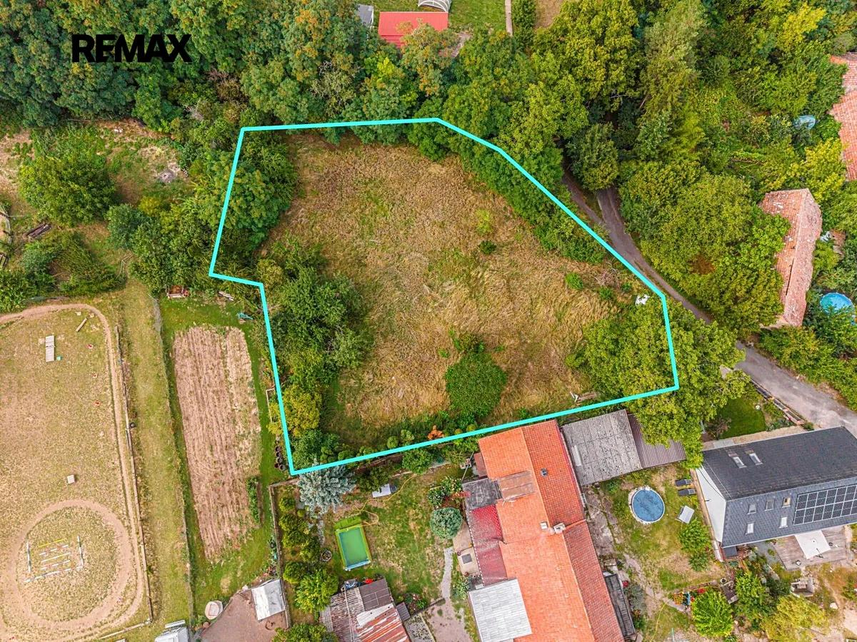 Prodej stavebního pozemku 1882 m²